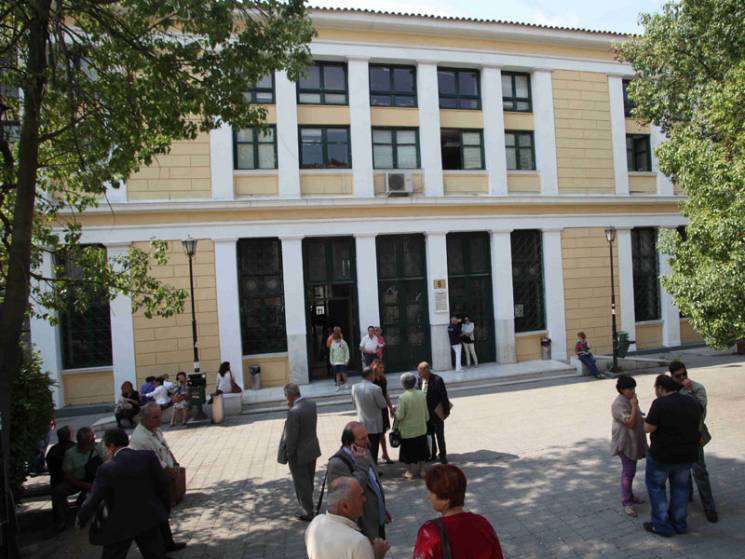 ΣΥΓΚΕΝΤΡΩΣΗ ΔΙΑΜΑΡΤΥΡΙΑΣ ΤΩΝ ΔΙΚΑΣΤΙΚΩΝ ΥΠΑΛΛΗΛΩΝ ΠΟΥ ΥΠΗΡΕΤΟΥΝ ΣΤΗΝ ΕΥΕΛΠΙΔΩΝ ΠΑΡΑΣΚΕΥΗ 13/11/2015 ΩΡΑ 9.30 ΣΤΗΝ ΚΕΝΤΡΙΚΗ ΕΙΣΟΔΟ